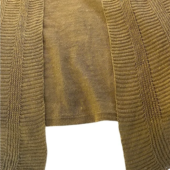 Women’s Chico’s Size 2 Olive Featherweight Cardigan, a style essential! - Picture 8 of 11